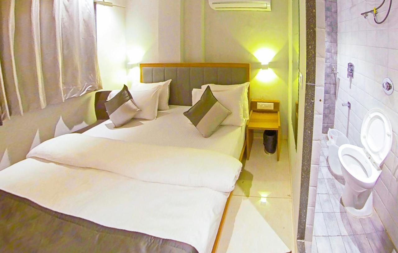 Hotel Nova Star Rajkot Exterior foto